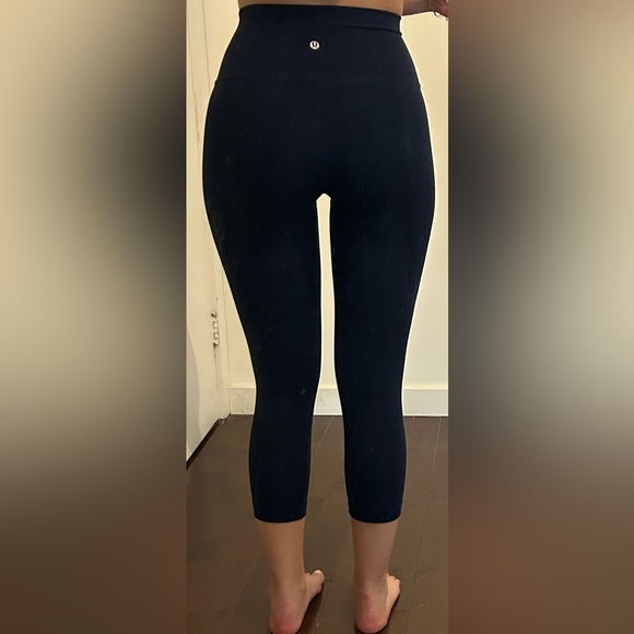 Lululemon leggings navy size 4 - Picture 3 of 7